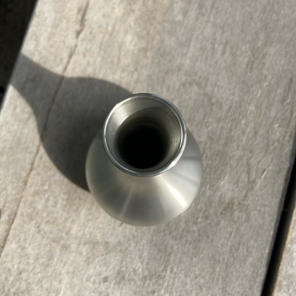 Royal Selangor | Hand Finished Generic Collection Pewter Bud Vase - Picture 4 of 14